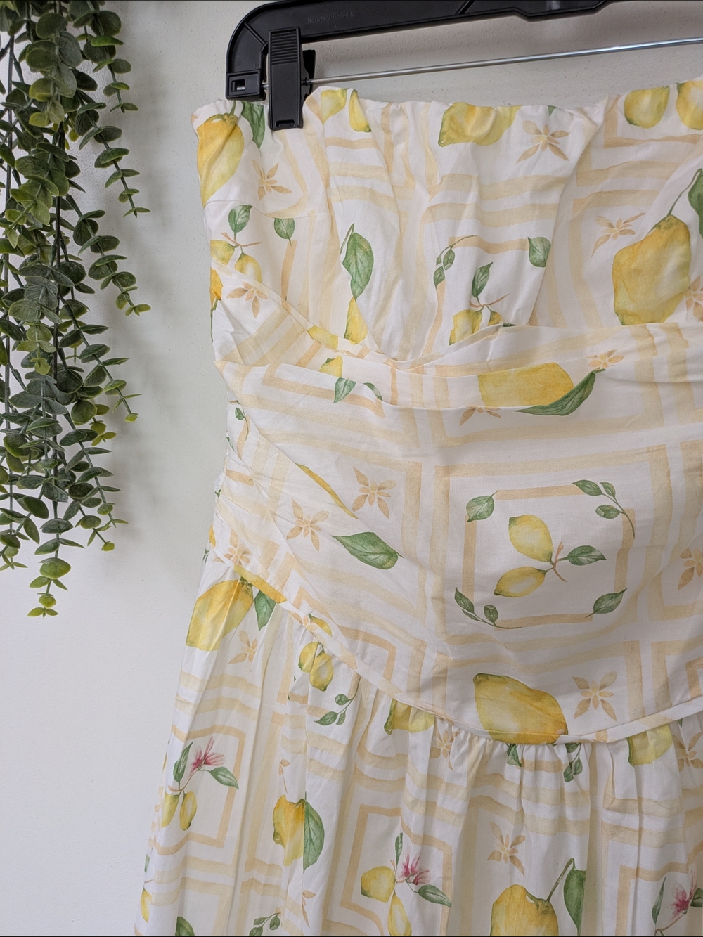 Petal and Pup Lemon Print Cintrico Midi Dress - Perfect for European Summer - Picture 5 of 5